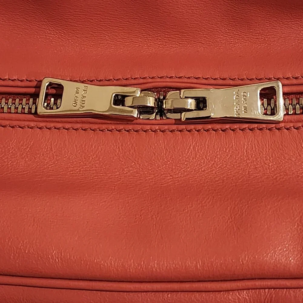 Excellent!! PRADA: Large Inside Tote Bauletto Top handle & Crossbody bag - Picture 9 of 16